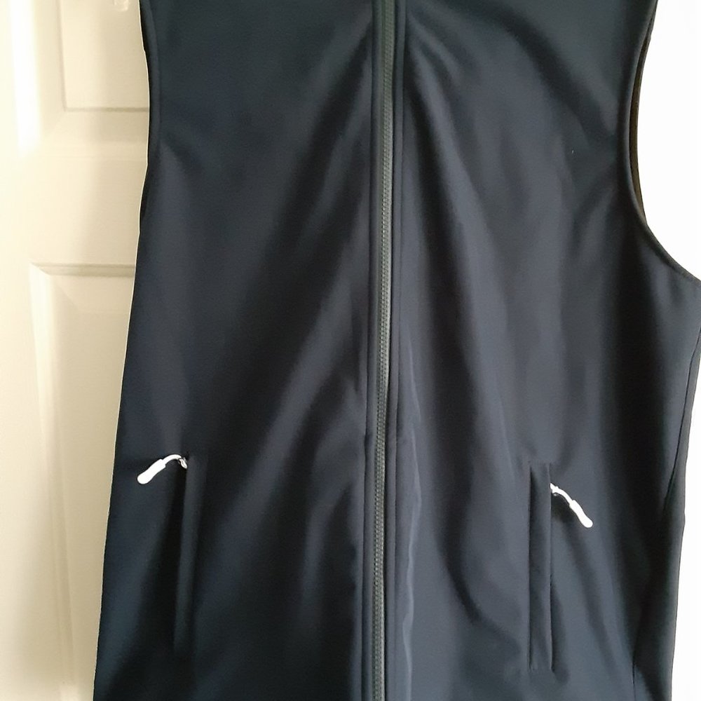 GOLF VEST